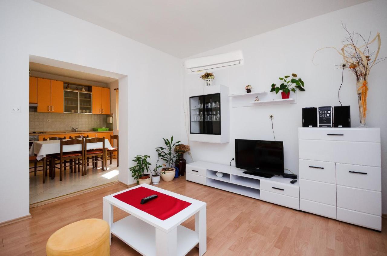 Apartment Ruza Лопар Екстер'єр фото