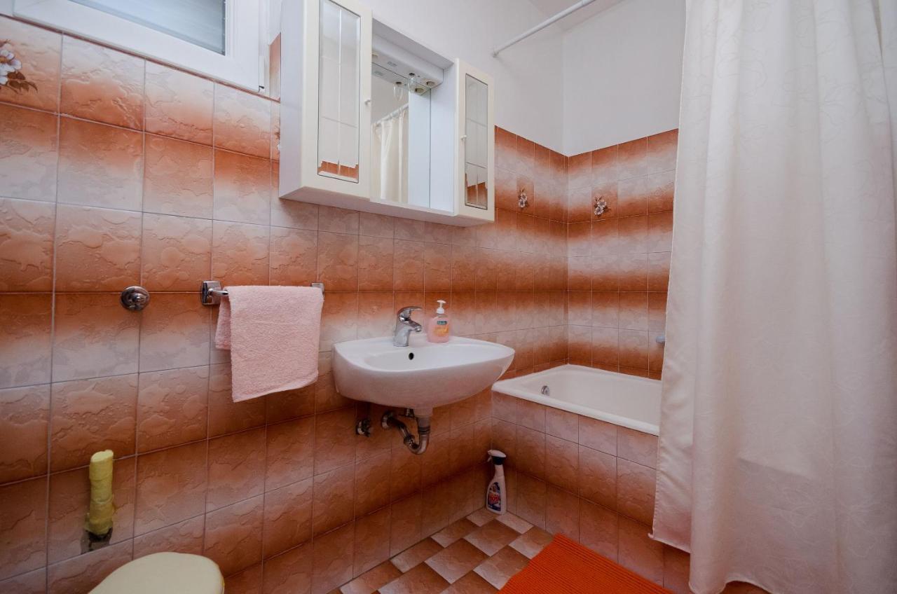 Apartment Ruza Лопар Екстер'єр фото